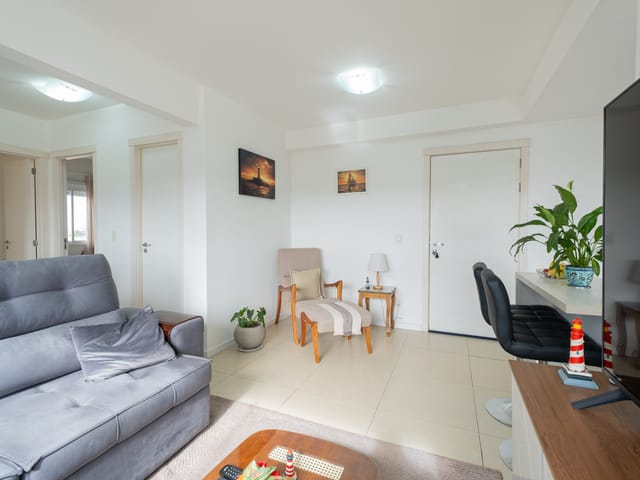 Apartamento 2 quartos e 2 banheiros, à venda, no bairro Areal em Pelotas