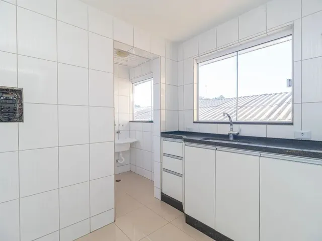 Apartamento 2 quartos e 1 banheiro, para alugar, no bairro Campo Comprido em Curitiba