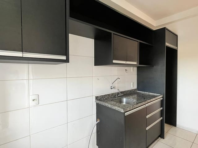 Apartamento com 109m² 3 quartos e 2 banheiros, para alugar, no bairro Terra Bonita em Londrina