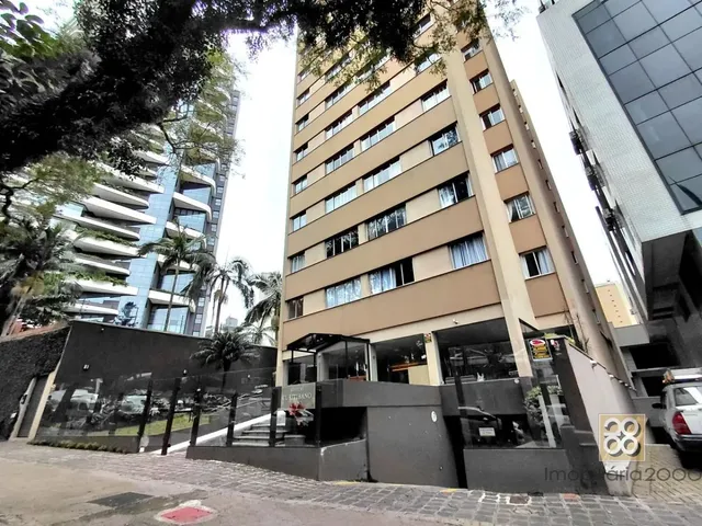 Apartamento 3 quartos e 1 banheiro, para alugar, no bairro Água Verde em Curitiba