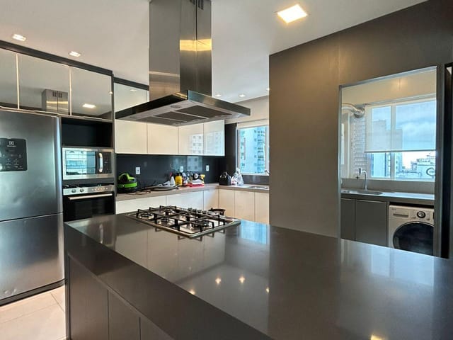 Foto do Apartamento - Apartamento para locação, Meia Praia, Itapema, SC | Confiari Investimentos Imobiliários