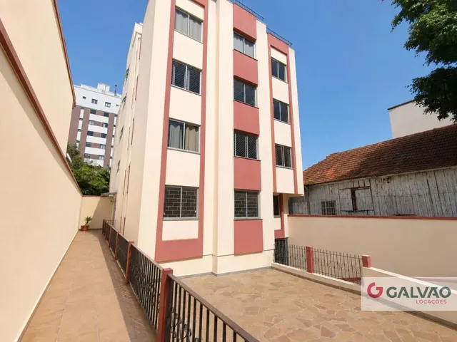 Apartamento 3 quartos e 1 banheiro, para alugar, no bairro São Francisco em Curitiba