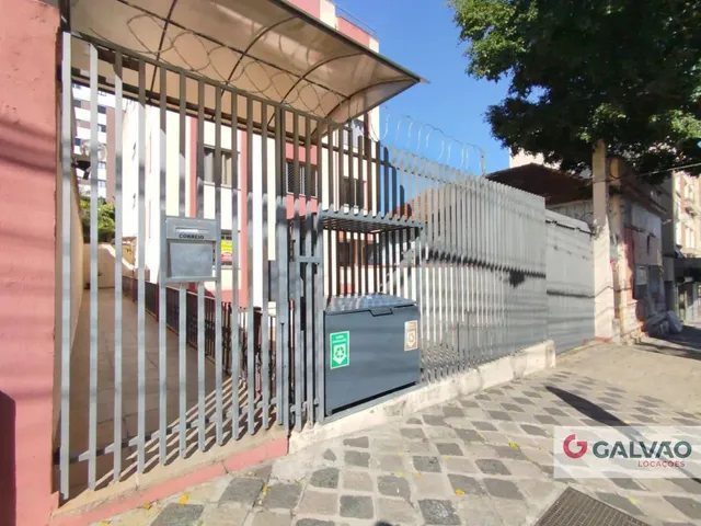 Apartamento 3 quartos e 1 banheiro, para alugar, no bairro São Francisco em Curitiba
