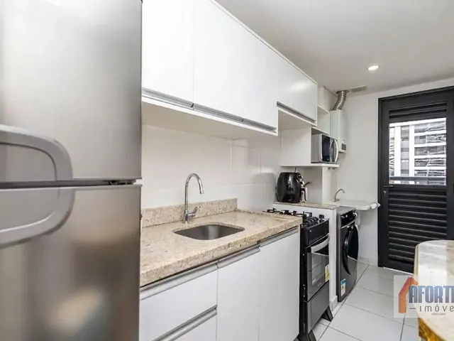 Apartamento 1 quarto e 1 banheiro, à venda, no bairro Vila Izabel em Curitiba