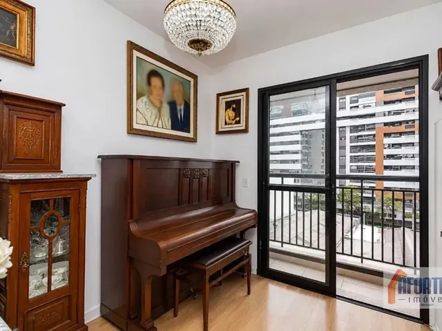 Apartamento 1 quarto e 1 banheiro, à venda, no bairro Vila Izabel em Curitiba