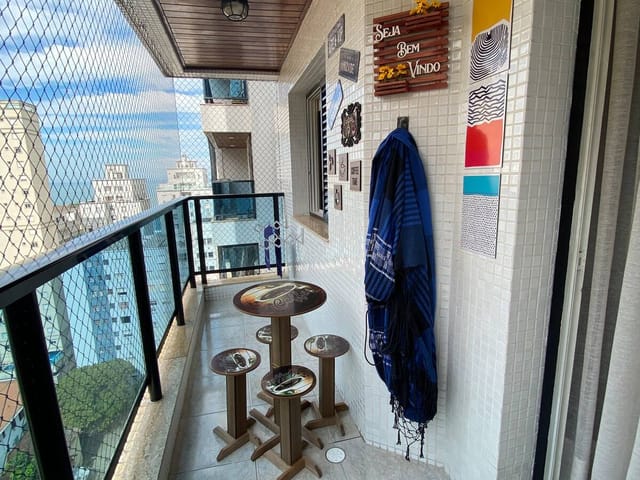 Foto do Apartamento - Apartamento para locação, Pitangueiras, Guarujá, 85m² com 2 dorm, 2 banheiros, 2 vgs com lazer, Camareira Diária, Mobiliado. Sinta a Brisa do Mar! | Lares e Andares Imóveis