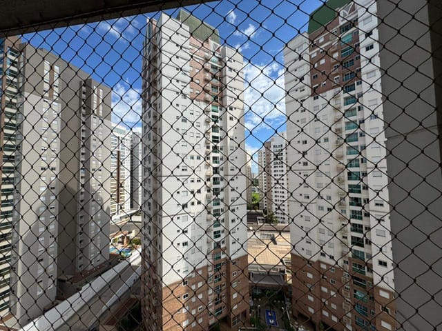 Apartamento 3 quartos e 2 banheiros, à venda, no bairro Gleba Palhano em Londrina