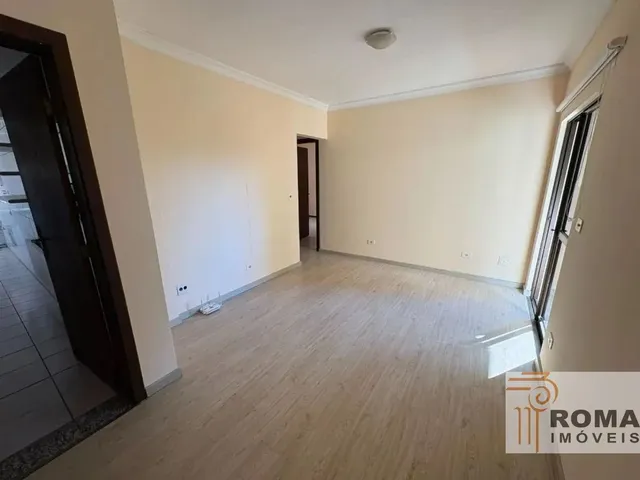 Apartamento 2 quartos e 2 banheiros, para alugar, no bairro Portão em Curitiba