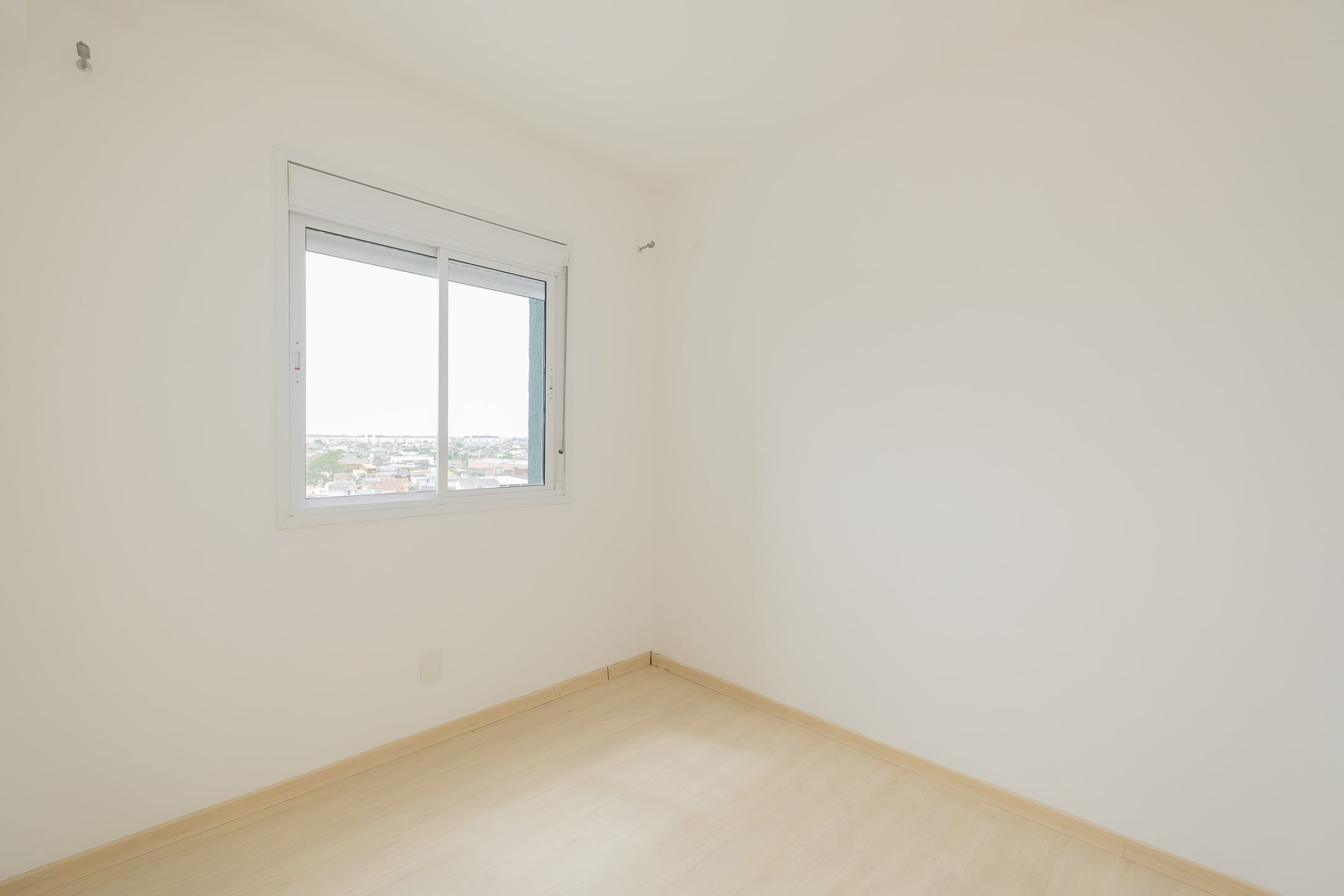 Apartamento à venda no JK Parque Clube, Areal - 74 m², 3 quartos (sendo 1 suíte), cozinha com armários e face leste. - 8