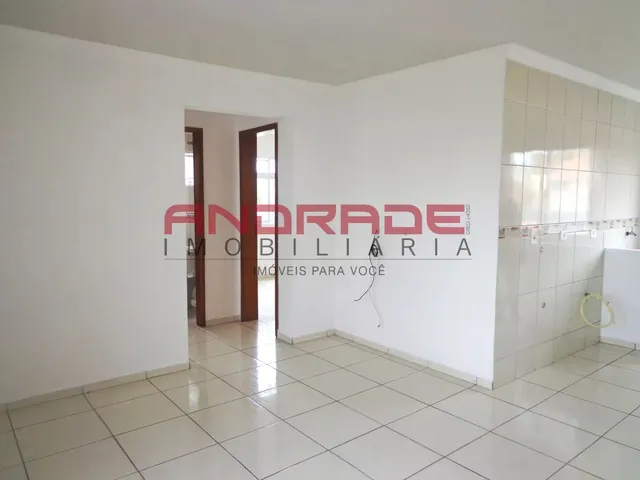 Apartamento 2 quartos e 2 banheiros, para alugar, no bairro Campo Pequeno em Colombo