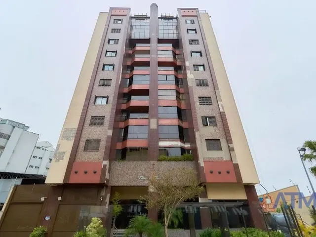 Apartamento 2 quartos e 2 banheiros, para alugar, no bairro Batel em Curitiba