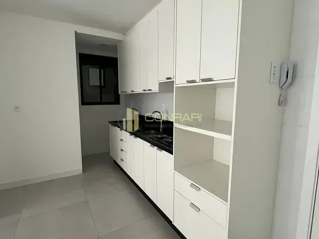 Apartamento 2 quartos e 2 banheiros, para alugar, no bairro Morretes em Itapema