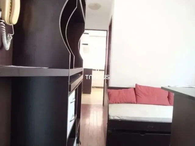 Apartamento 1 quarto e 1 banheiro, para alugar, no bairro Centro em Curitiba