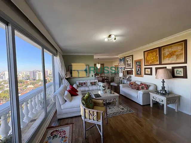 Apartamento com 240m² 4 quartos e 2 banheiros, à venda, no bairro Jardim das Colinas em São José dos Campos
