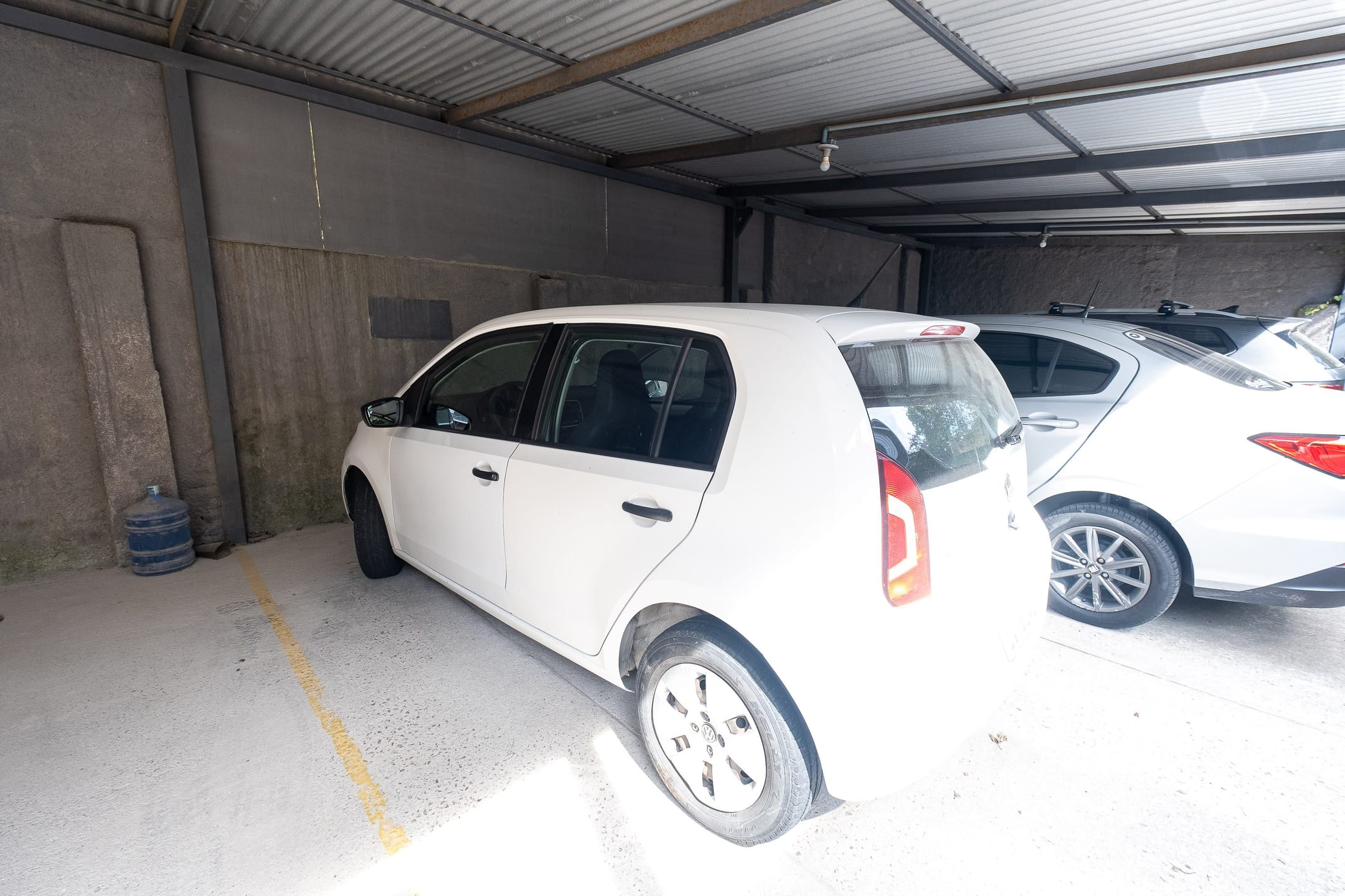 Apartamento Mobiliado para Locação com 2 Dormitórios, Quarto de Serviço e Vaga de Garagem na Rua General Osório, Próximo à Dom Joaquim em Pelotas - 15