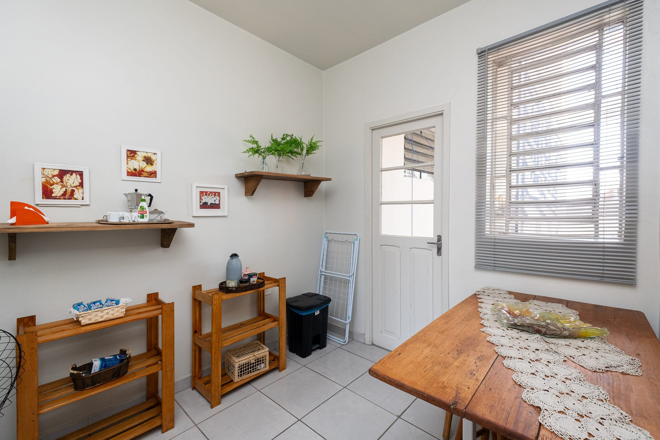 Apartamento Mobiliado para Locação com 2 Dormitórios, Quarto de Serviço e Vaga de Garagem na Rua General Osório, Próximo à Dom Joaquim em Pelotas - 7
