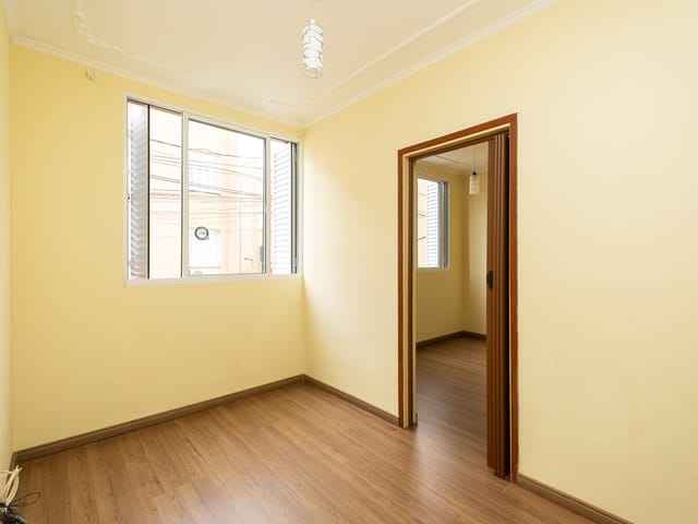 Apartamento 1 quarto e 1 banheiro, para alugar, no bairro Centro em Pelotas