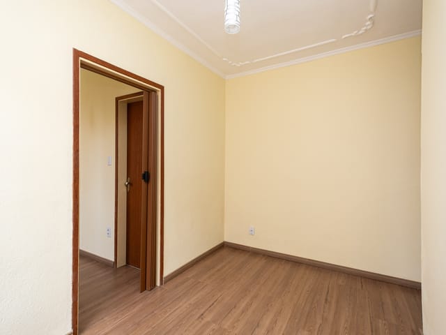 Apartamento 1 quarto e 1 banheiro, para alugar, no bairro Centro em Pelotas