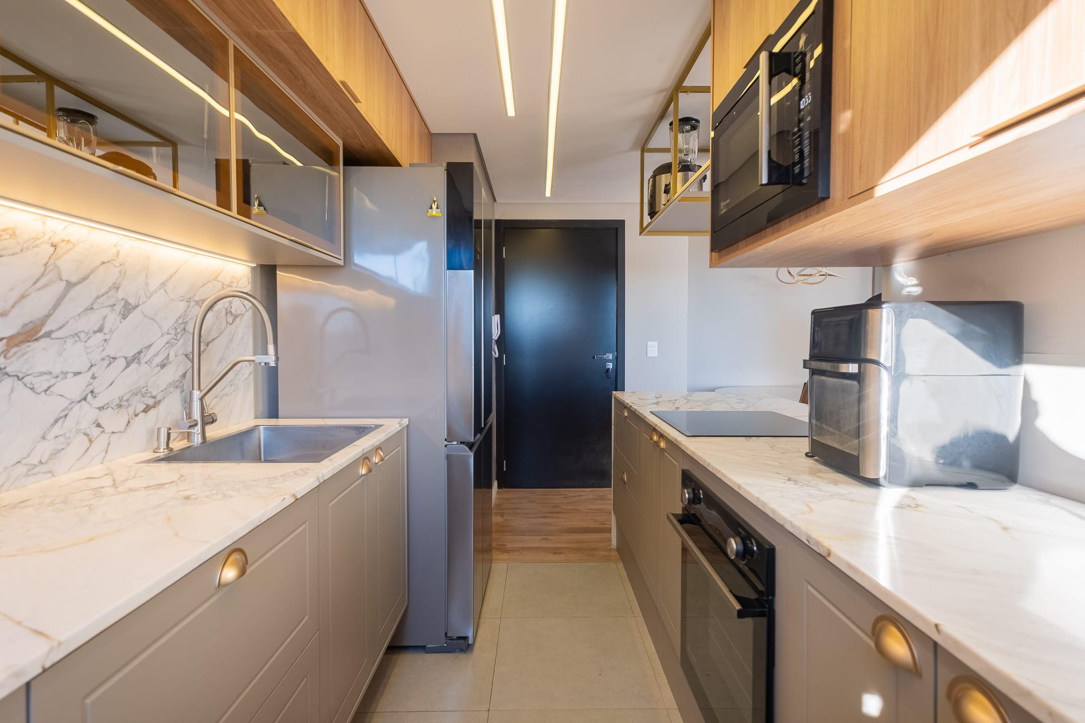Apartamento mobiliado à venda no Canto, Parque Una - 64 m², 2 quartos (sendo 1 suíte), churrasqueira e acabamentos de alto padrão. - 8