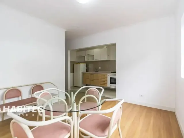 Apartamento 1 quarto e 1 banheiro, para alugar, no bairro Alto da Glória em Curitiba