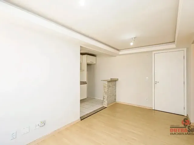 Apartamento 2 quartos e 2 banheiros, à venda, no bairro Novo Mundo em Curitiba