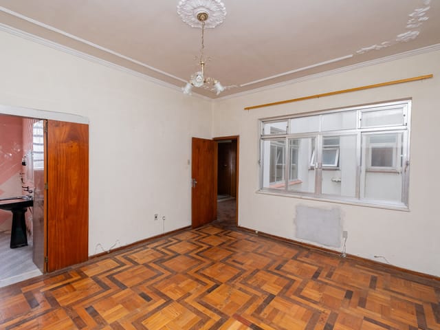 Apartamento 2 quartos e 1 banheiro, à venda, no bairro Centro em Pelotas