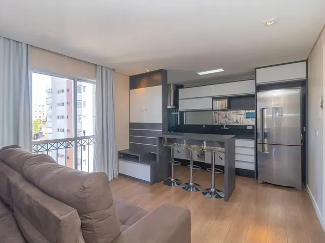 Apartamento 1 quarto e 1 banheiro, para alugar, no bairro São Francisco em Curitiba