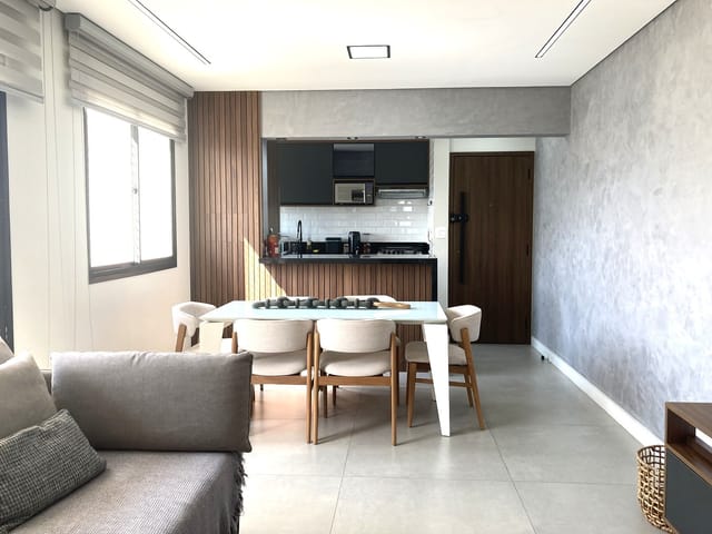 Foto do Apartamento - 02 dts, 01 vg livre, reformado e moderno, vista para o Parque do Ibirapuera, face norte, andar alto, à venda, Rua Rio Grande, Vila Mariana, São Paulo, SP | Paulista Imóveis.