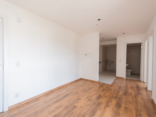 Apartamento 2 quartos e 1 banheiro, à venda ou para alugar, no bairro Centro em Pelotas