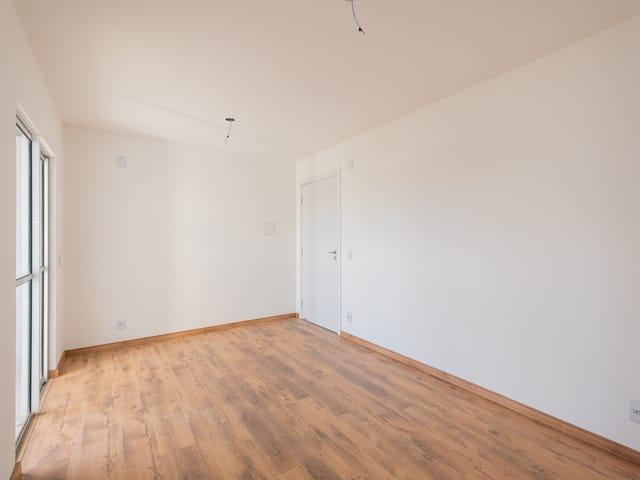 Apartamento 2 quartos e 1 banheiro, à venda ou para alugar, no bairro Centro em Pelotas