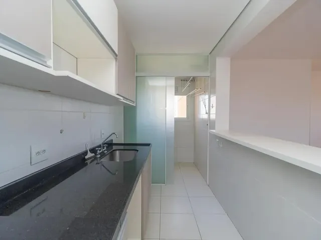 Apartamento 2 quartos e 2 banheiros, para alugar, no bairro Mossunguê em Curitiba