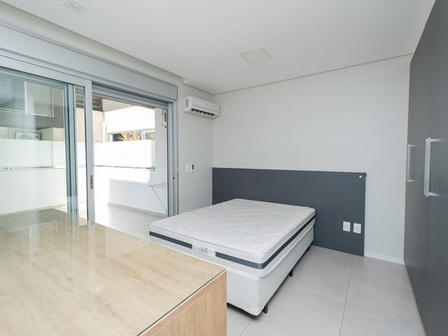 Apartamento 1 quarto e 1 banheiro, à venda ou para alugar, no bairro Centro em Pelotas