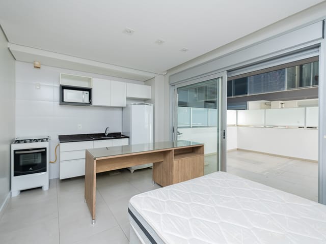 Apartamento 1 quarto e 1 banheiro, à venda ou para alugar, no bairro Centro em Pelotas