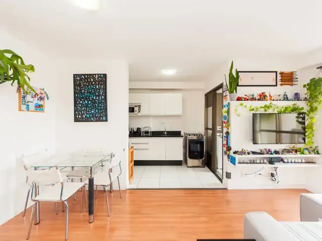 Apartamento 2 quartos e 1 banheiro, à venda, no bairro Campina do Siqueira em Curitiba