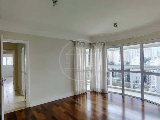 Apartamento com 244m² 4 quartos e 6 banheiros, à venda ou para alugar, no bairro Vila Suzana em São Paulo