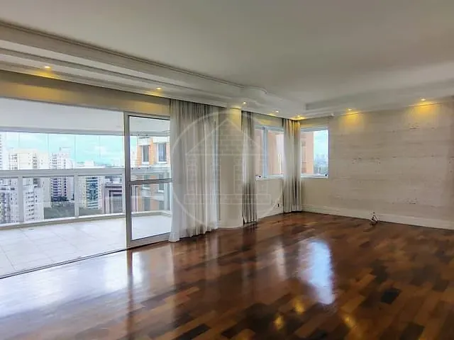 Apartamento com 244m² 4 quartos e 6 banheiros, à venda ou para alugar, no bairro Vila Suzana em São Paulo