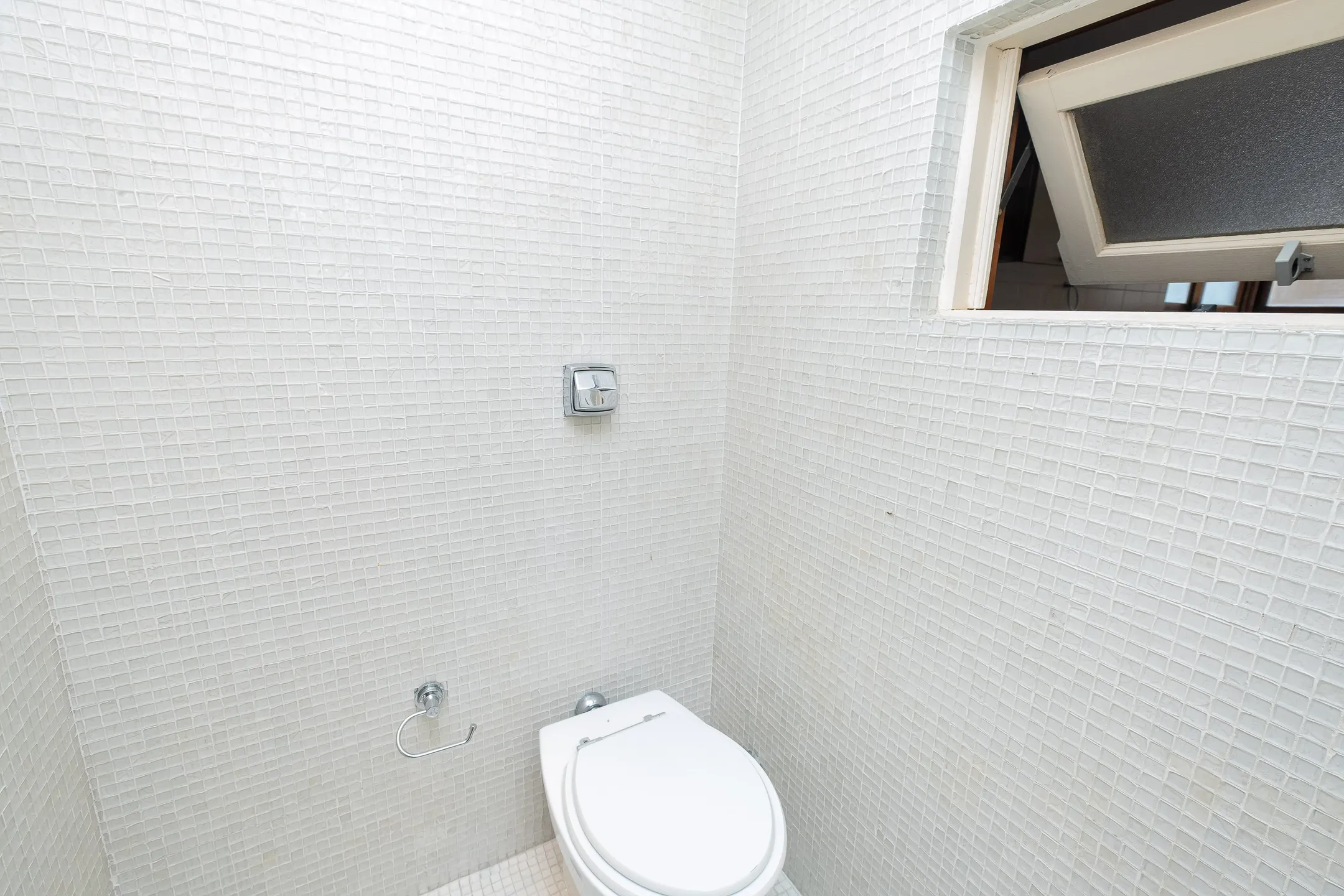 Apartamento à venda no Edifício Jardim da Luz, Centro - 212 m², 3 quartos (sendo 1 suíte), lareira e área gourmet com churrasqueira. - 10