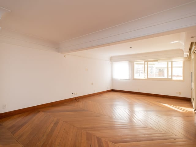 Apartamento 3 quartos e 4 banheiros, à venda, no bairro Centro em Pelotas