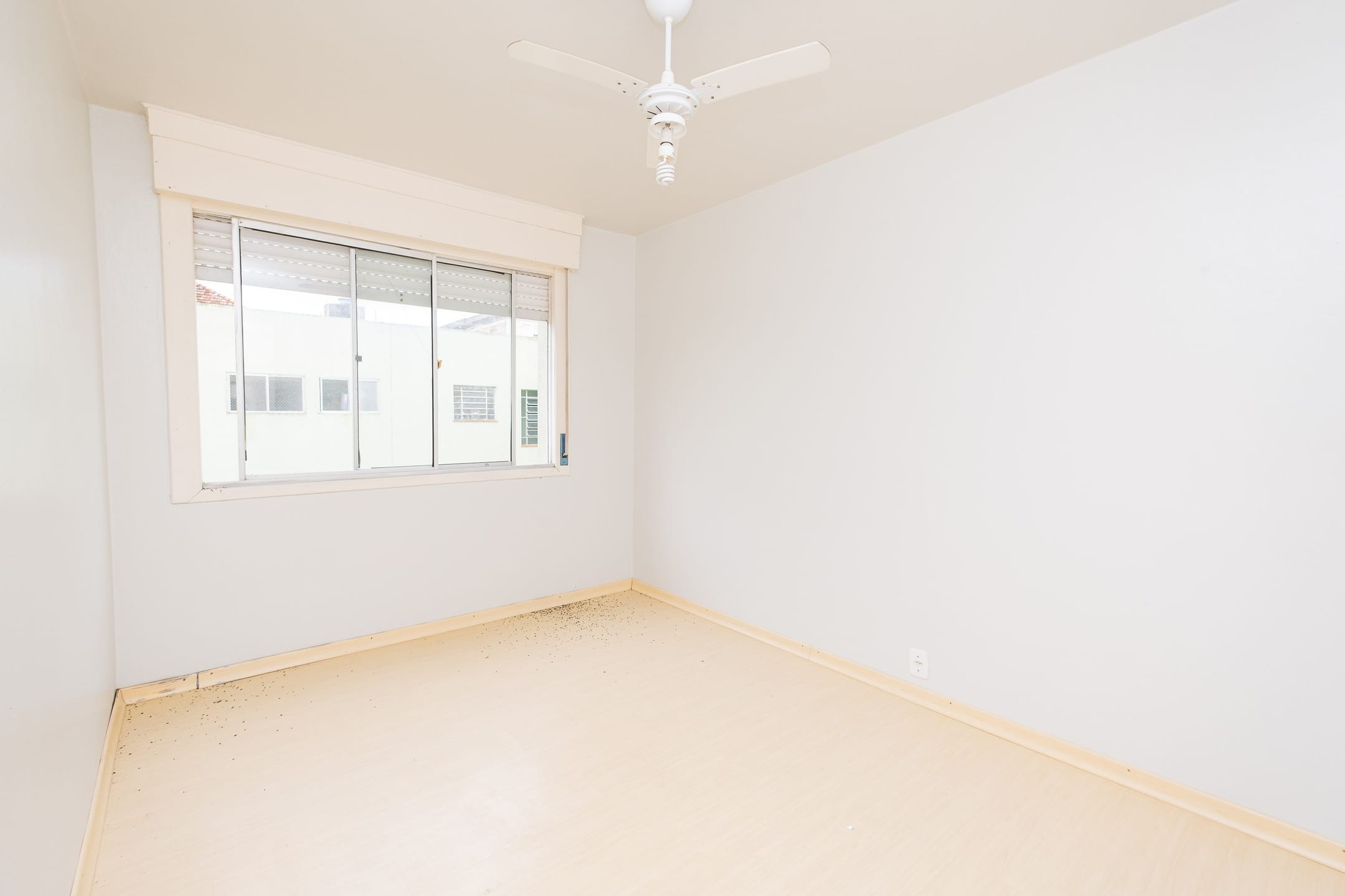 Apartamento à venda no Edifício Quinta Real, Centro - 75 m², 3 quartos, piso laminado e vaga coberta. - 11