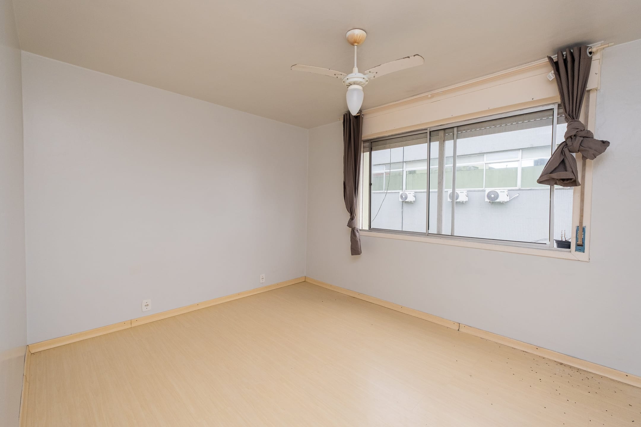 Apartamento à venda no Edifício Quinta Real, Centro - 75 m², 3 quartos, piso laminado e vaga coberta. - 7
