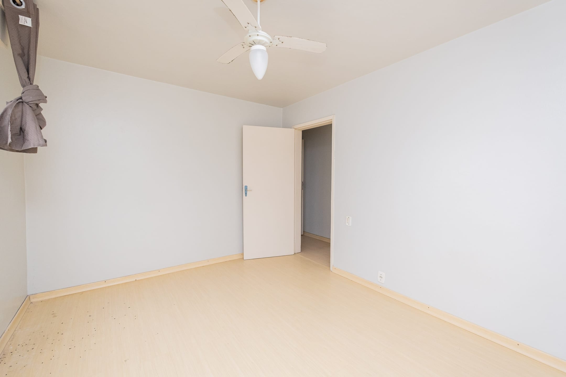 Apartamento à venda no Edifício Quinta Real, Centro - 75 m², 3 quartos, piso laminado e vaga coberta. - 8