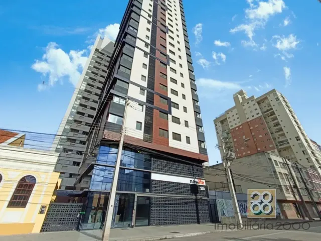 Apartamento 1 quarto e 1 banheiro, para alugar, no bairro Centro em Curitiba