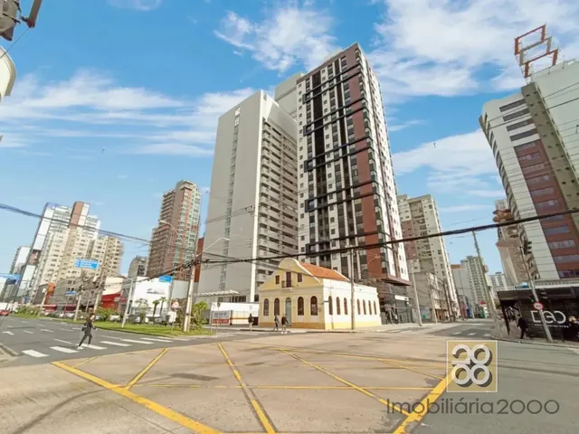 Apartamento 1 quarto e 1 banheiro, para alugar, no bairro Centro em Curitiba