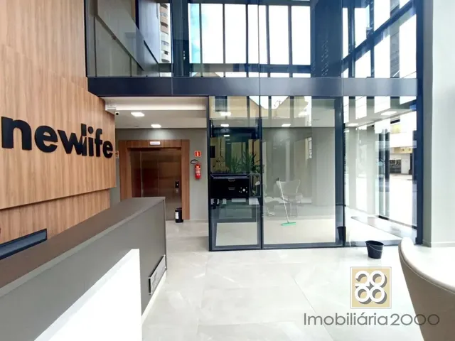 Apartamento 1 quarto e 1 banheiro, para alugar, no bairro Centro em Curitiba