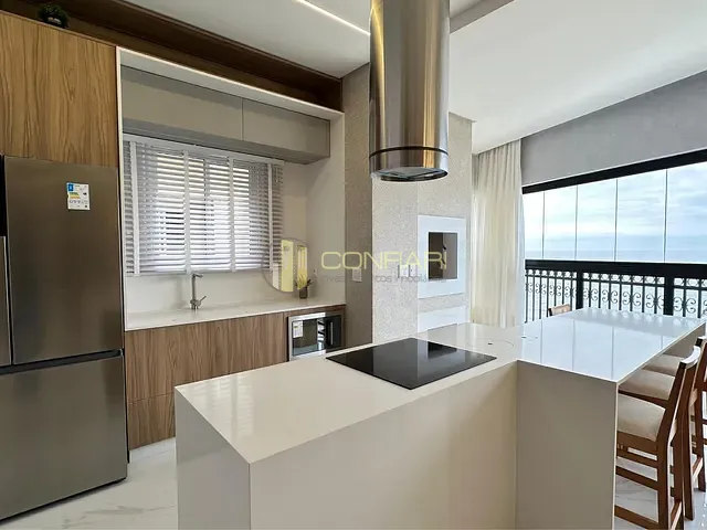 Apartamento com 240m² 3 quartos e 4 banheiros, à venda, no bairro Meia Praia em Itapema