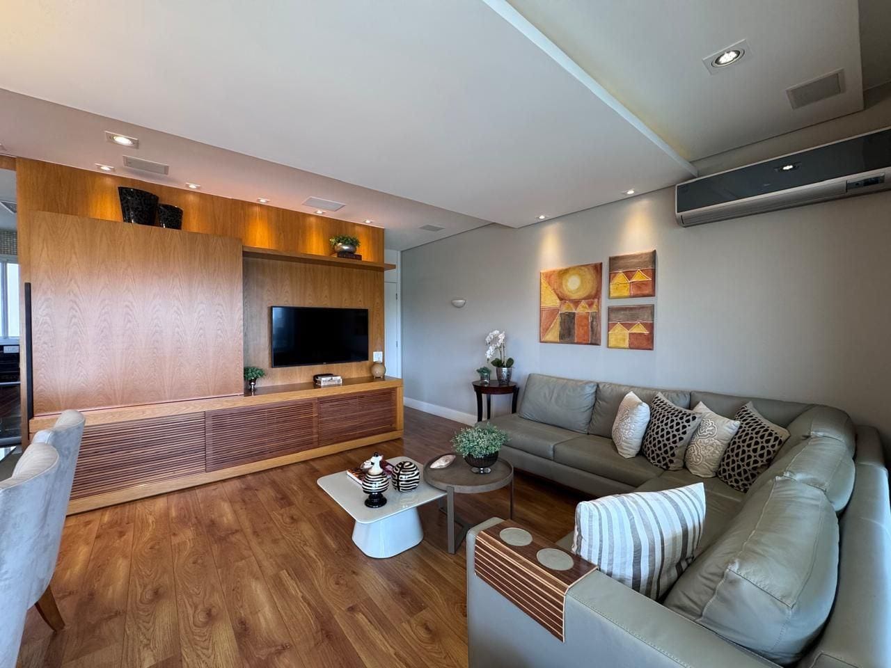 Apartamento, 3 quartos, 133 m² - Foto 1