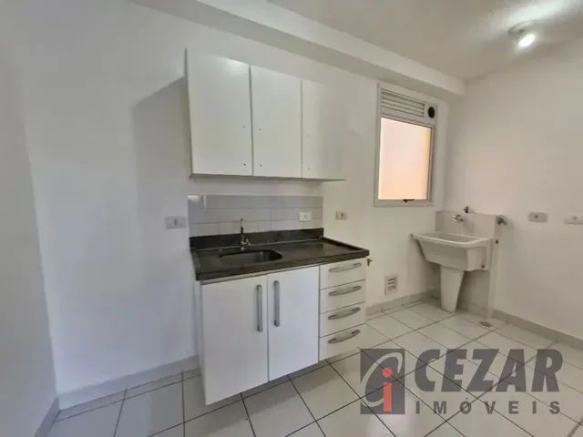 Apartamento 3 quartos e 1 banheiro, para alugar, no bairro Vila Yara em Colombo
