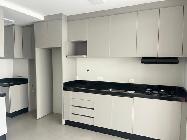 Apartamento 3 quartos e 2 banheiros, para alugar, no bairro Guanabara Parque Boulevard em Londrina