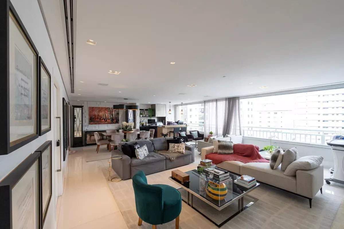 Apartamento Mobiliado 3 Suítes, Hall Privativo e 4 Vagas