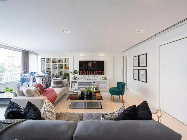 Apartamento 3 quartos e 4 banheiros, à venda, no bairro Saúde em São Paulo